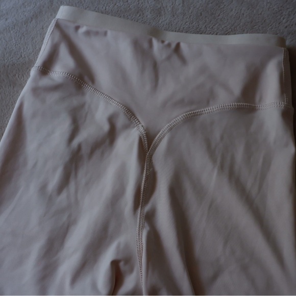 ADIDAS Sports Club Shorts NWT - Picture 7 of 8